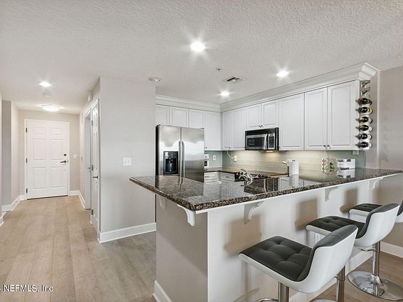 5th image of 1478 RIVERPLACE Boulevard #1104