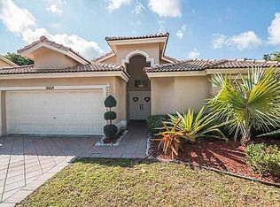 16614 SW 103rd Ln, Miami, FL 33196