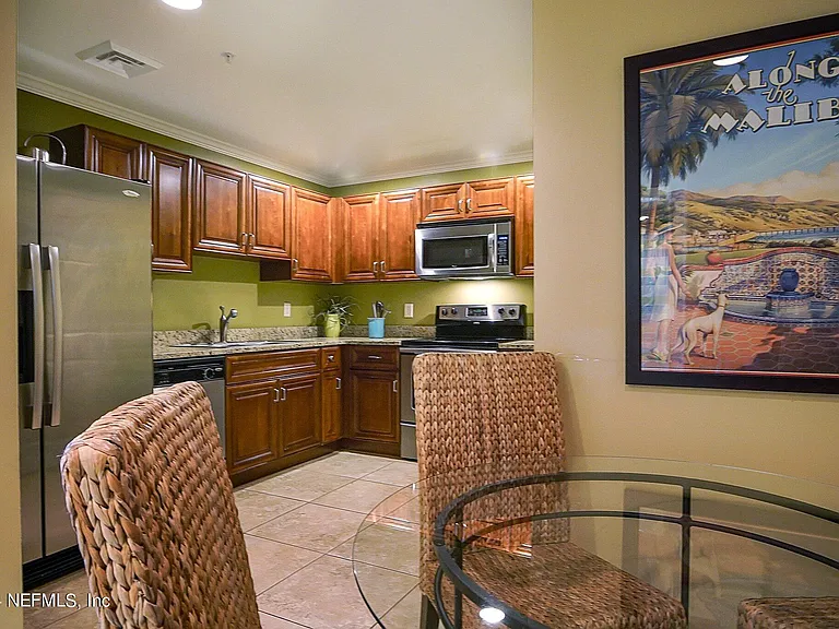 400 E Bay St #402 — Photo 20
