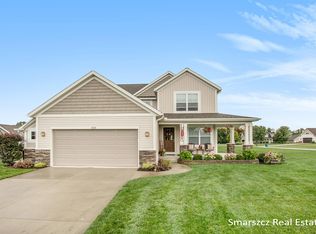 669 Settlement Ln, Zeeland, MI 49464