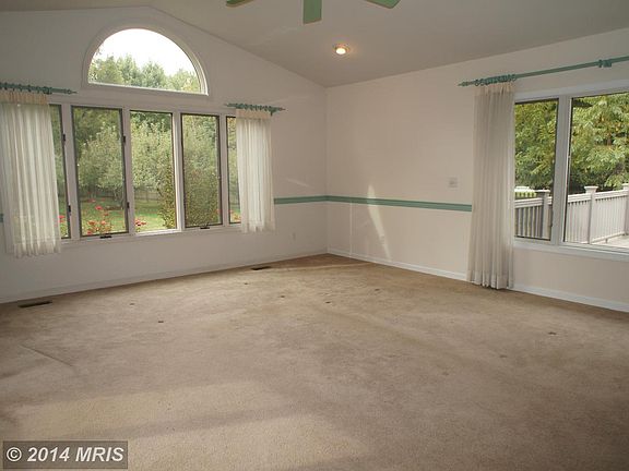 3rd image of 24 Prospect Bay Dr W