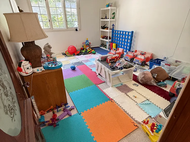 533 E Sierra Madre Ave — Photo 19