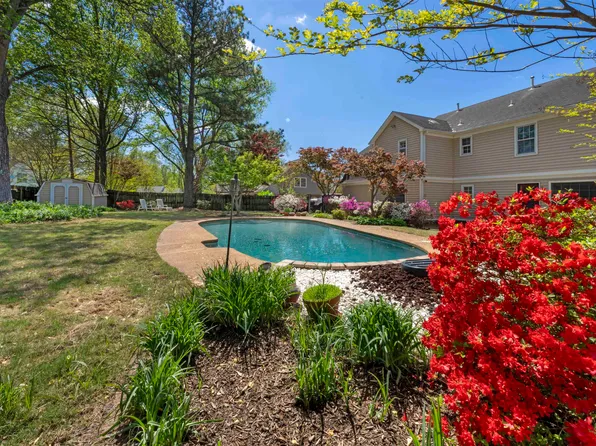 890 W Tree Dr, Collierville, TN 38017
