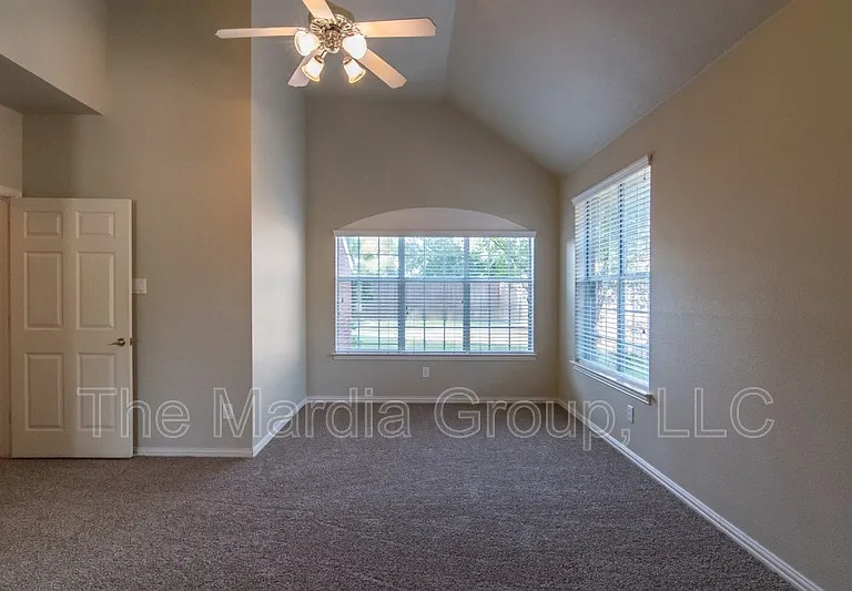 5403 Exeter Dr — Photo 20