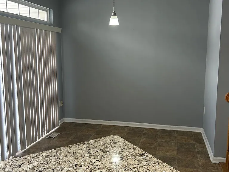 9602 Woodview Dr — Photo 7