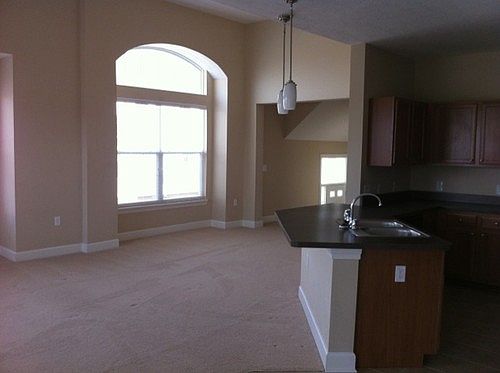 3rd image of 2700 Hibiscus Way APT 6