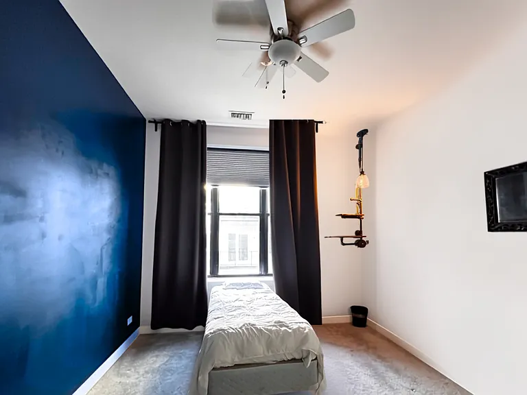 1 S Leavitt St #307 — Photo 16