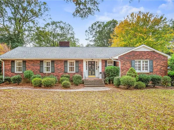 1209 S Belvedere Ave, Gastonia, NC 28054