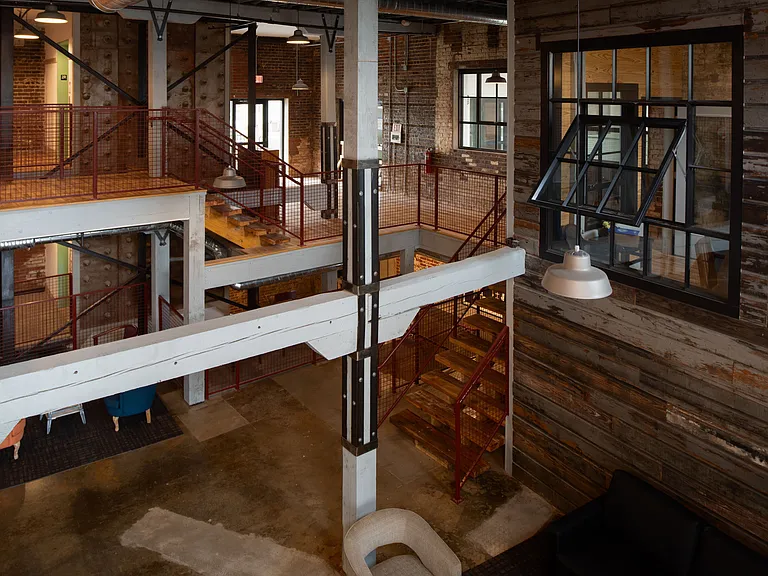 Big Chair Lofts — Photo 4