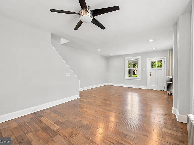 732 W Railroad Ave — Photo 11