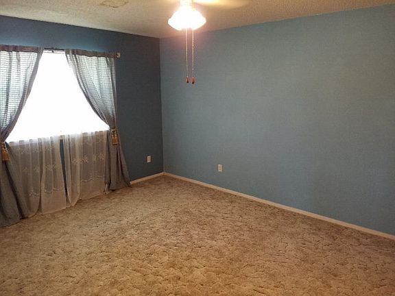 2nd image of 322 Ebony Ln