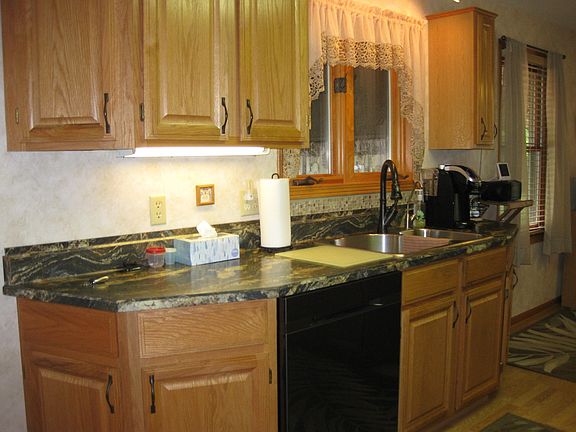 2nd image of 206 N Olive St