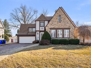 215 W Prospect St, Kewanee, IL 61443