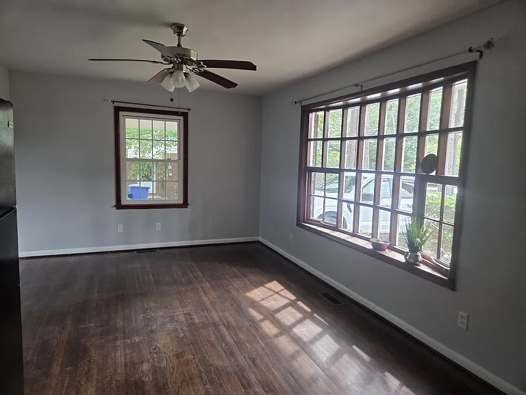 906 Orchard Dr — Photo 16