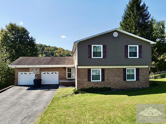 2nd image of 161 Cardinal Ave