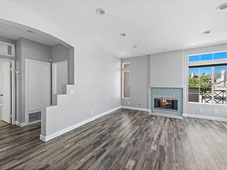 137 Shorebreaker Dr — Photo 5