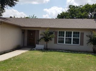 2604 Stoneridge Ct, Arlington, TX 76014