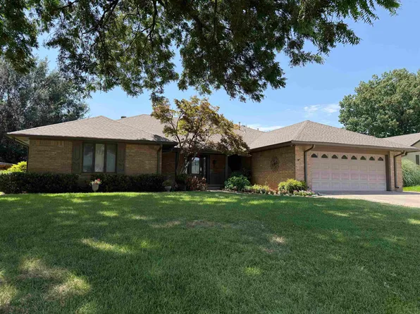 2305 Fairway Dr, Duncan, OK 73533