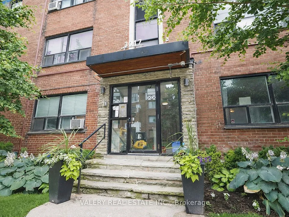 3017 Queen St E #E4