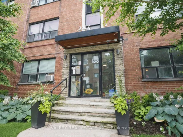 3017 Queen St E #E4, Toronto, ON M1N 1A5