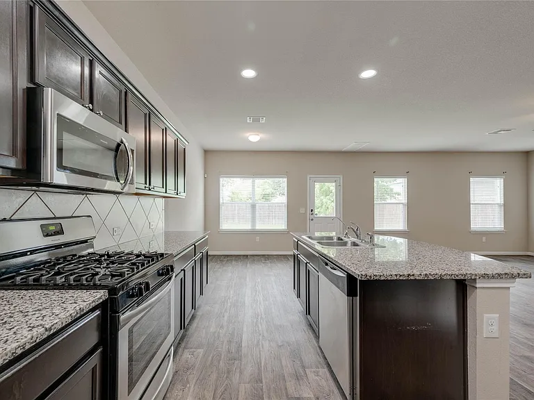 2908 Tilmon Ln — Photo 1