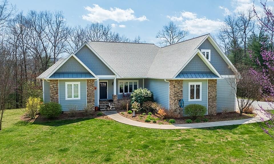 1st image of 148 Riverwood Dr