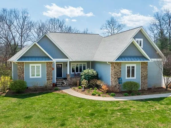 148 Riverwood Dr, Franklin, NC 28734