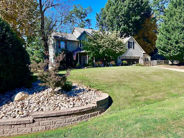 12 Forest View Ln, Fishersville, VA 22939
