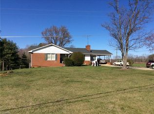 4316 Nc 268, Ararat, NC 27007