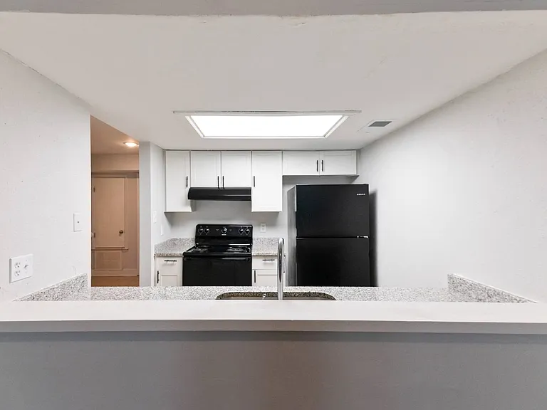 Royal Dutch Villas Townhomes — Photo 1