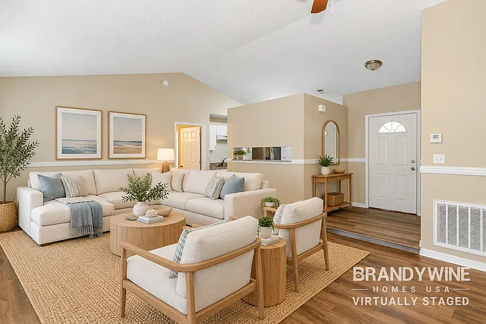 3 bed, 2.0 bath, 1264 sqft, $2,095 — Photo 3