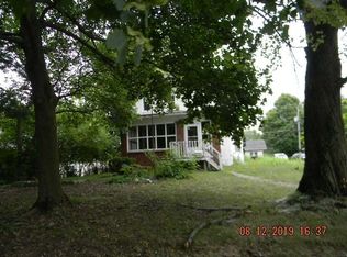 334 N Line St, Churubusco, IN 46723