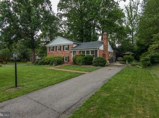 2420 Lancaster Ct, Falls Church, VA 22043