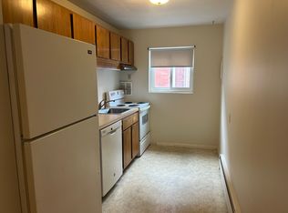 1078 Fellsway APT 8, Medford, MA 02155