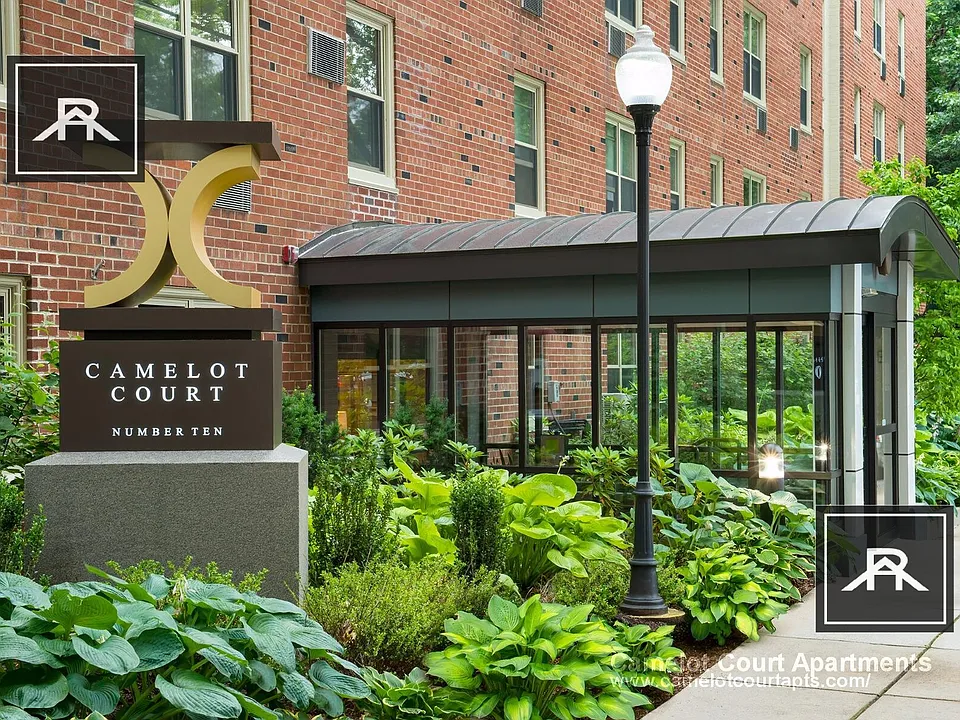 13 Camelot Ct #11-2I