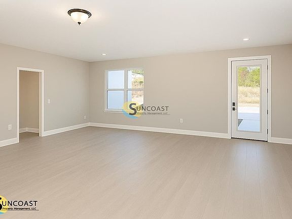 4th image of 16837 SW 47th Court Rd