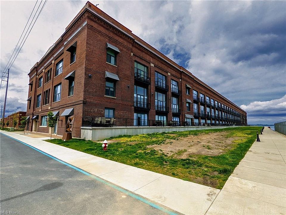 1st image of 401 W Shoreline Dr Unit 114