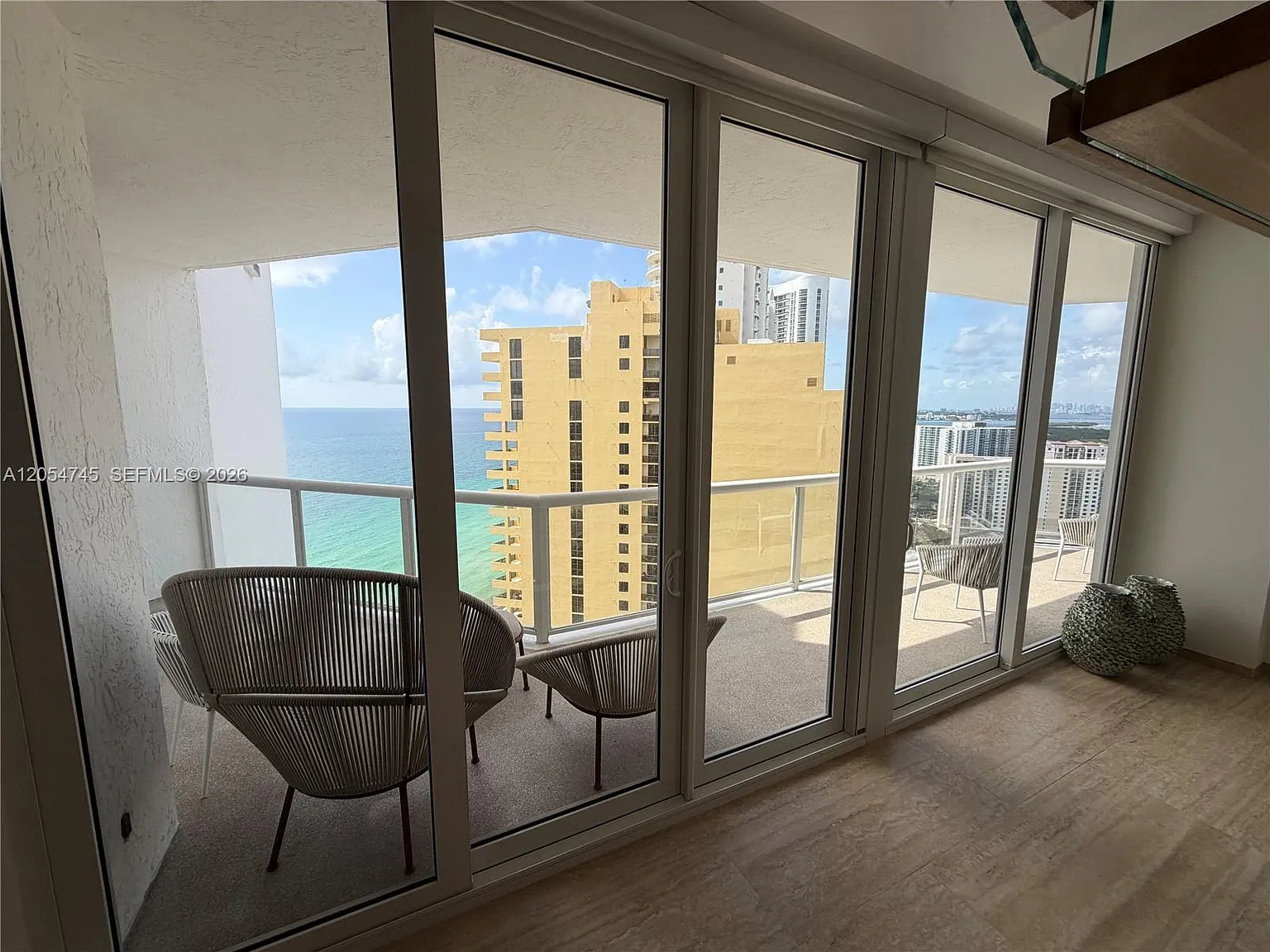 Oceania I Condo — Photo 2
