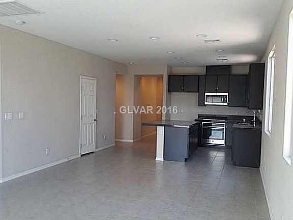4th image of 10423 Turtle Mountain Ave