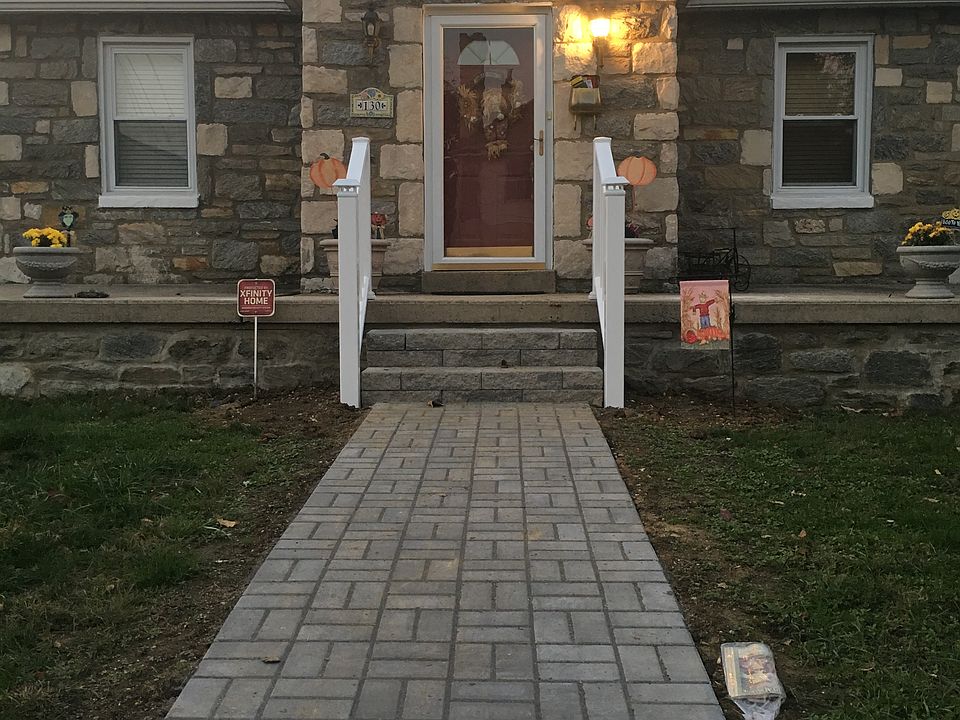 2nd image of 130 E Maple Ave