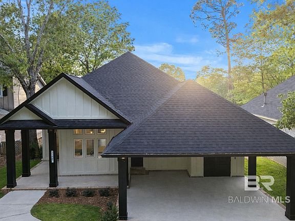 3rd image of 33087 Shinnecock Ln