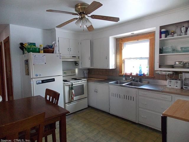 2nd image of 149 Locust St