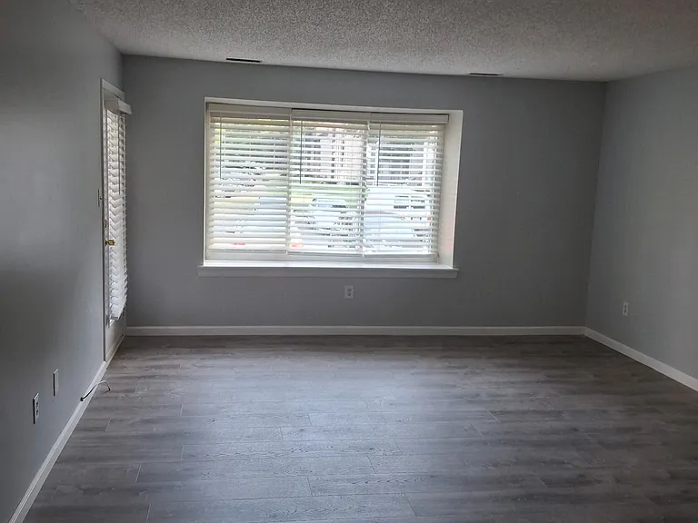 4206A Aberdeen Dr — Photo 4