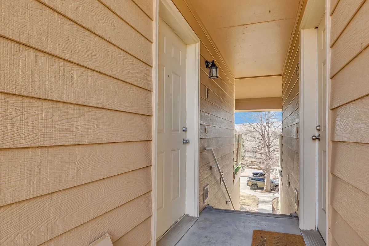 Building Photo - 4729 Spine Rd #F