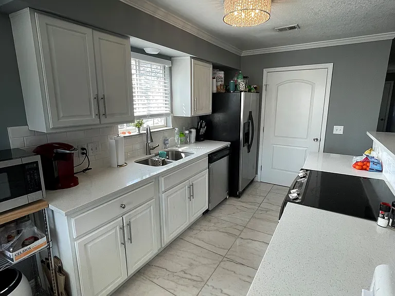4645 Jarboe St #1 — Photo 1
