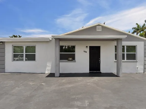 138 E 22nd Court, Riviera Beach, FL 33404