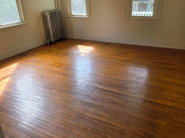 522 Spring St, Hawley, PA