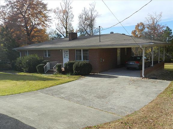 2nd image of 1109 N Mineral Springs Rd
