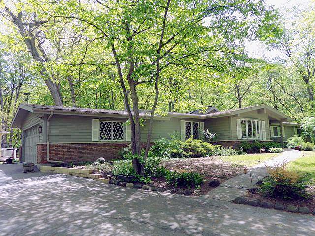 1st image of 1217 S Lakeshore Dr