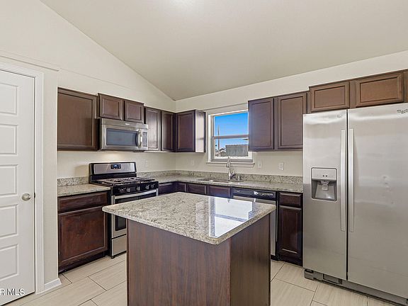 5th image of 4945 George Fernandez Dr